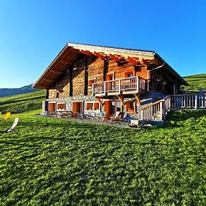  Bed & Breakfast Et Tables D'hotes Le Choton A Nono - Col Du Joly Beaufortain